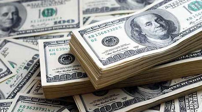 پاکستانی روپے کے مقابلے میں امریکی ڈالر مزید مہنگا