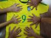 ورلڈکپ میں برازیل کی کامیابی کا خواہشمند خاندان جس کے ہر فرد کے ہاتھ میں 6 انگلیاں ہیں