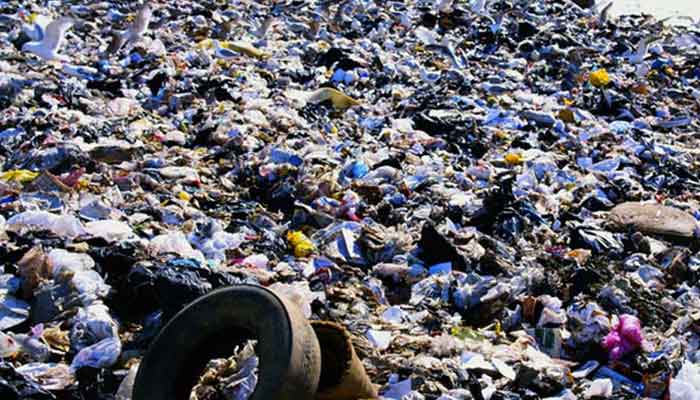 ناروے کی کمپنی کی جانب سے روزانہ ساڑھے 1250 ٹن سالڈ ویسٹ سے 55 میگا واٹ بجلی پیدا کرنے کی پیشکش کی گئی۔ فوٹو فائل