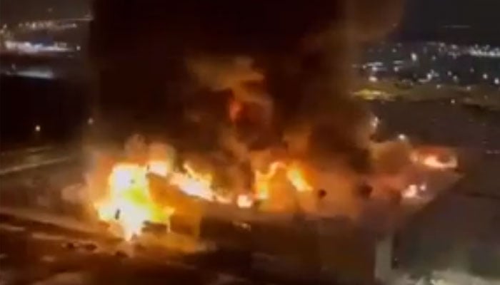 Russian authorities fear that the shopping center was deliberately set on fire — Photo: Screengrab