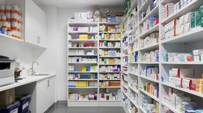 ملک میں دواؤں کے بحران کا خدشہ، وزارت صحت نے وزارت خزانہ کو خط لکھ دیا