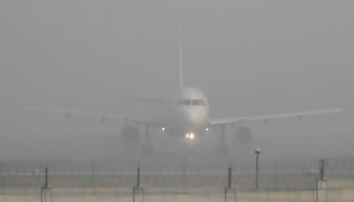 Flight from Baku, Jeddah and Dubai to Lahore diverted to Islamabad due to fog: Civil Aviation Spokesman/File Photos