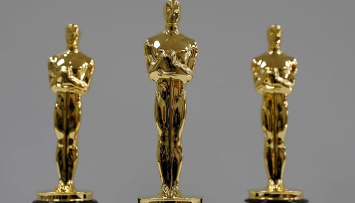 فلم ایوری تھنگ ایوری وئیر آل ایٹ ونس کو 11 ایوارڈز کیلئے نامزد کیا گیا / رائٹرز فوٹو