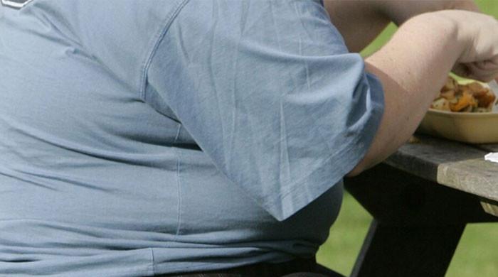 وہ عام غلطی جو کم کھانے اور ورزش کے باوجود موٹاپے کا شکار بنادیتی ہے