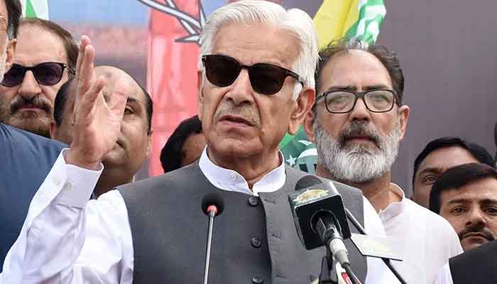 عمران خان کے بیان سے پیپلز پارٹی کی قیادت کو جان کا خطرہ لاحق ہو گیا ہے: وزیر دفاع خواجہ آصف۔ فوٹو فائل