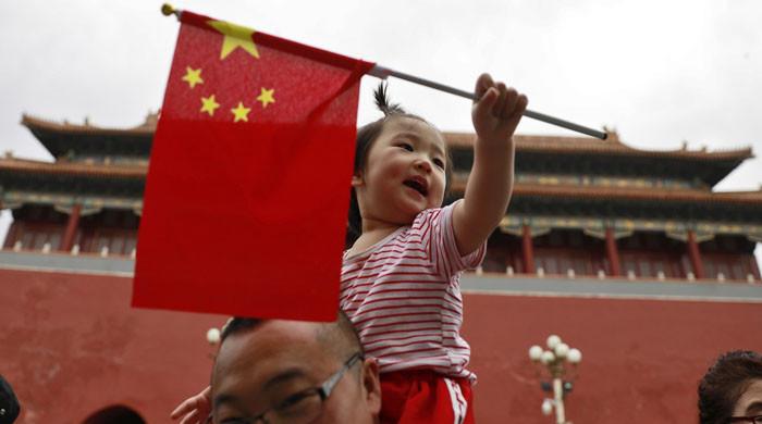 چین: والدین کو مرضی کے مطابق بچوں کی تعداد بڑھانے کی اجازت مل گئی