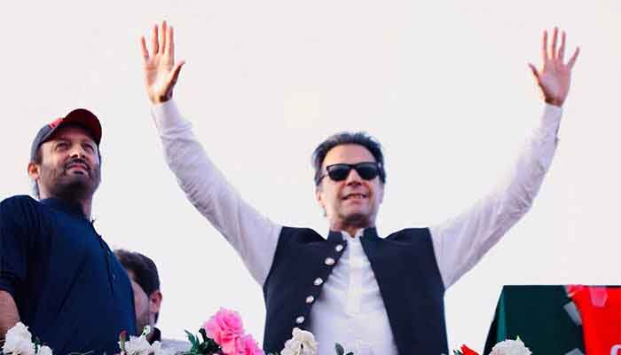 عمران خان اپنی جان کو خطرے کے پیش نظر ضمنی انتخابات کے لیے جلسوں میں خود شریک نہیں ہوں گے: ذرائع۔ فوٹو فائل