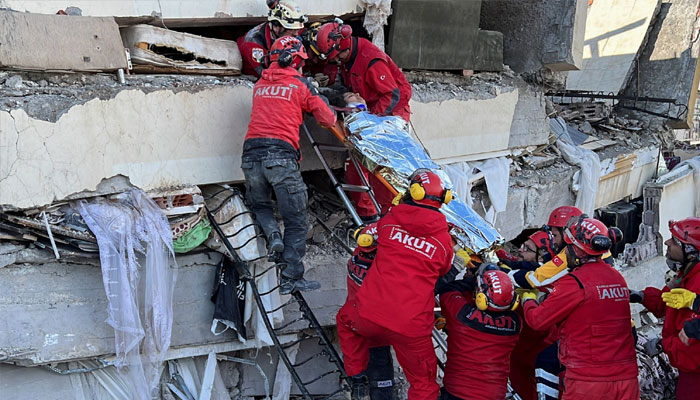 The Turkish Ministry of Justice issued arrest warrants for people involved in faulty construction and detained 12 people / Photo: Courtesy of Reuters