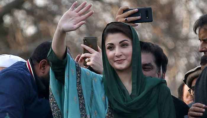 عمران خان کو آج بھی جنرل ریٹائرڈ فیض حمید کی باقیات بچا رہی ہیں، بابا رحمت آج بھی عدلیہ میں اپنے لگائے ہوئے ججز سے کام لے رہا ہے: سینئر نائب صدر ن لیگ۔ فوٹو فائل