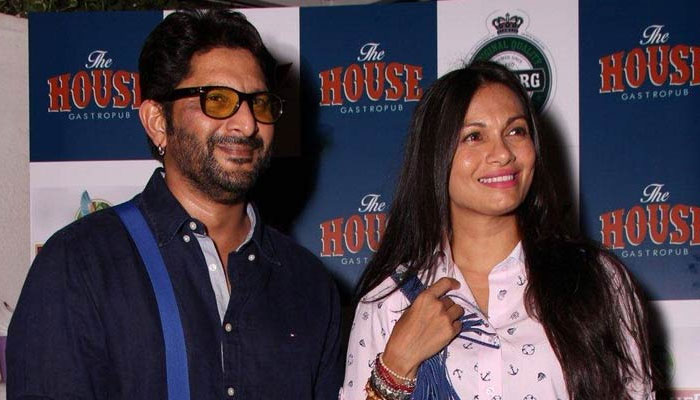 Arshad Warsi's 29.43 lakhs while his wife's 37.56 lakh Indian rupees were also confiscated - Photo: File