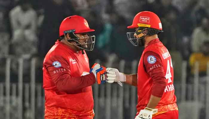 Islamabad United achieved the target of 180 runs for the loss of 8 wickets in the last over.  Photo PSL