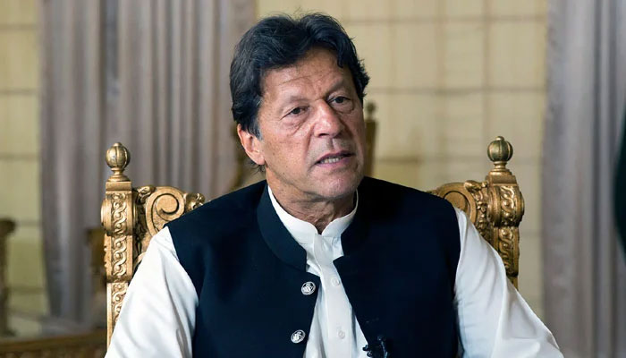 میں نہیں میری ٹیم مذاکرات میں بیٹھے گی، اگر الیکشن ابھی نہیں ہوتے تو پھر اکتوبر میں بھی کیوں ہوں؟ سابق وزیراعظم— فوٹو: فائل