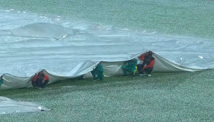 New Zealand scored 164 runs for 5 wickets in 18.5 overs while playing first when heavy rain and hail started - Photo: Social Media