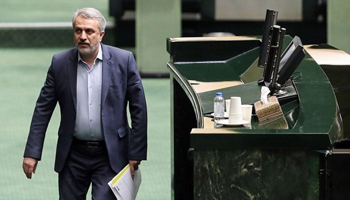162 members out of 272 members of the Iranian Parliament voted to remove Industry and Trade Minister Reza Fatemi Amin from his position. Photo: Tasneem.