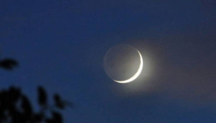 چاند گرہن پاکستانی وقت کے مطابق رات 8 بجکر 14 منٹ پر شروع ہوگا اور چاند گرہن 10 بجکر 22 منٹ پر عروج پر ہوگا جبکہ چاند گرہن کا اختتام 6 مئی کو 12 بجکر 32 منٹ پر ہوگا: محکمہ موسمیات/ فائل فوٹو