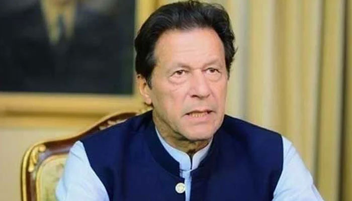 نیب کی تفتیشی ٹیم ریمانڈ کے بعد عمران خان سے مزید پوچھ گچھ کرے گی: ذرائع— فوٹو:فائل