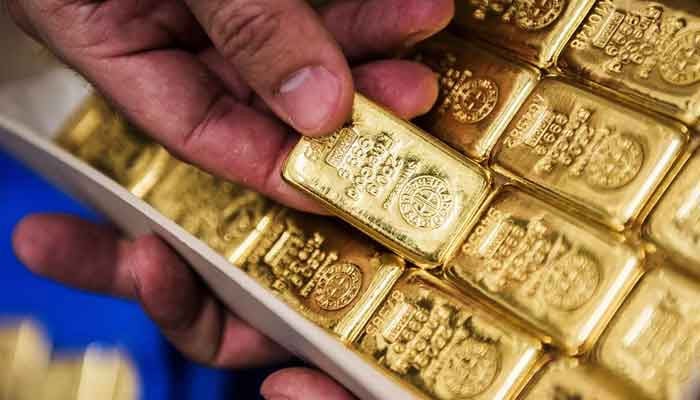 The price of gold per tola has increased by Rs 3200 to Rs 2 lakh 34 thousand - Photo: File