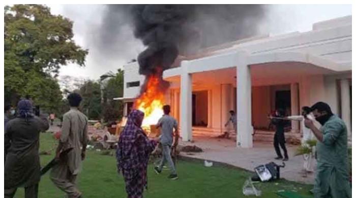 جناح ہاؤس میں توڑ پھوڑ اور  کور کمانڈر کی وردی لیجانیوالے ملزم سمیت 340 افراد گرفتار
