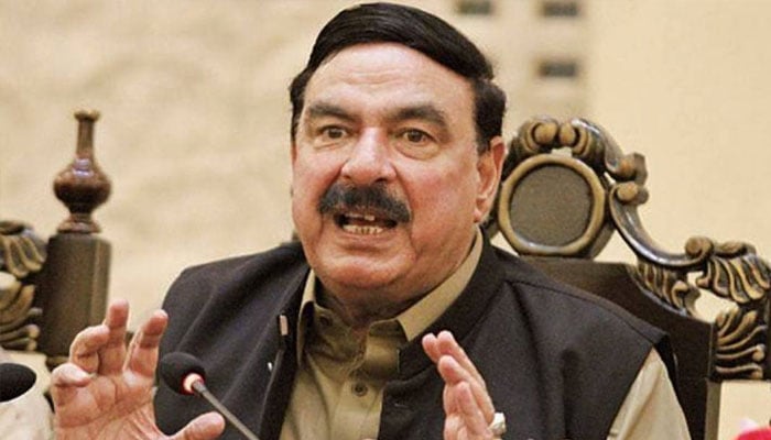 وفاقی کابینہ میں القادر ٹرسٹ کیس کا معاملہ جب آیا تو میں کابینہ میٹنگ میں موجود نہیں تھا: شیخ رشید کا نیب میں جواب/ فائل فوٹو