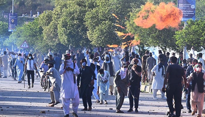 پاک فوج کےکمانڈنگ افسر نے ملزمان کی حوالگی کی درخواست کی تھی جسے انسداد دہشت گردی کی عدالت نے منظور کرلیا— فوٹو:فائل