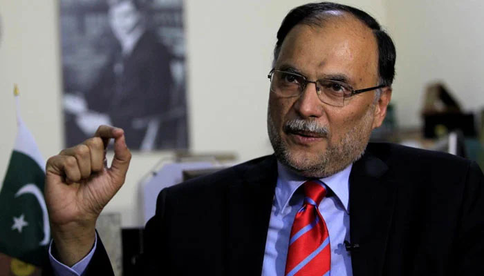 بجٹ پورے سال کے لیے بنایا ہے، الیکشن کے بعد بننے والی حکومت بجٹ میں ردوبدل کرسکتی ہے: وفاقی وزیر احسن اقبال کی نیا پاکستان میں گفتگو/ فائل فوٹو