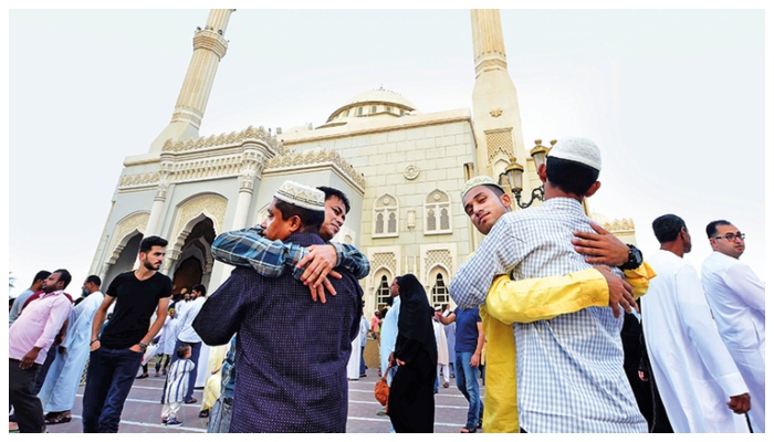 عید کی چھٹیوں کے حوالے سے جاری کیا گیا بیان سرکاری اور نجی اداروں کے لیے منظور شدہ تعطیلات پر مبنی ہے__فوٹو: فائل