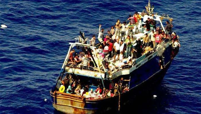 65 سے 100 فٹ لمبی کشتی میں ممکنہ طورپر750 افراد سوار تھے: یونانی حکام — رائٹرز