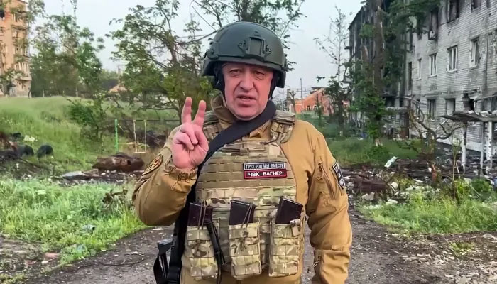 روسی وزیردفاع کو ہٹانے کیلئے اپنے جنگجو یوکرین سے روس روانہ کردیے ہیں، اب راستے میں جو بھی آیا اسے تباہ کر دیا جائے گا: یوگینی پریگوزن بانی ویگنر گروپ — فوٹو: رائٹرز