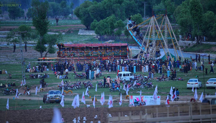 29 جون سے یکم جولائی تک 3 لاکھ 58 ہزار 330 سے زائد سیاح آئے: ترجمان ٹورازم اتھارٹی— فوٹو:فائل