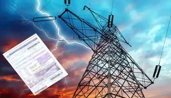 700 یونٹ سے زائد ماہانہ استعمال پر فی یونٹ بجلی ساڑھے 7 روپے مہنگی ہوکر 42 روپے 72 پیسے ہوگئی، اطلاق یکم جولائی سے ہوگا— فوٹو:فائل