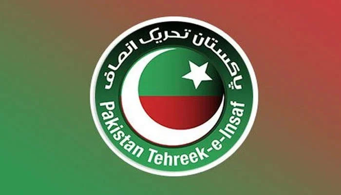 پی ٹی آئی کی قانونی ٹیم نے برطانوی ٹیم کو عمران خان کی رہائی کے نام پر پیسے بنانے کا الزام عائد کیا ہے/فوٹوفائل