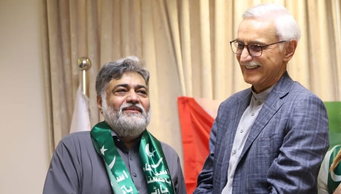 9 مئی کے واقعات کے مذمت کرتا ہوں، جہانگیر ترین اور علیم خان کی قیادت میں آئی پی پی میں شامل ہورہا ہوں: صمصام بخاری— فوٹو: آئی پی پی