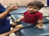 ویڈیو: کراچی میں دوسری منزل سے گرنے والا بچہ معجزانہ طور پر محفوظ