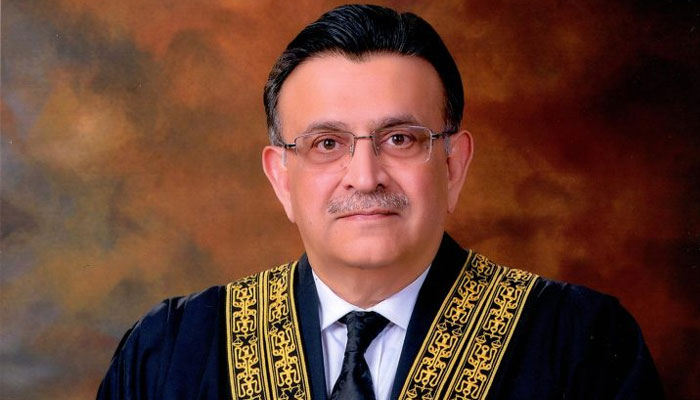 انکوائری سطح پرگرفتاری نیب کی گرفت اور سیاستدانوں کےگردگھیرا تنگ کرنے کے لیے کی گئی: جسٹس عمر عطا بندیال کے نیب ترامیم کیس کی سماعت میں ریمارکس/ فائل فوٹو