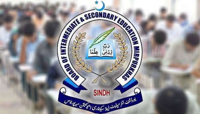 سائنس گروپ میں پہلی تینوں پوزیشن میرپورخاص ضلع کے حصے میں آئیں جبکہ جنرل گروپ میں دوسری اور تیسری پوزیشن تھرپارکر کے گاؤں کھیمے جو پار کے طلبا نے حاصل کیں: میرپورخاص بورڈ— فوٹو: فائل