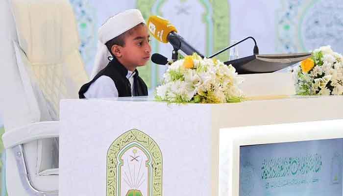 6 ستمبر تک جاری رہنے والے مقابلے میں 117 ممالک کے 166 امیدوار شریک ہیں۔ فوٹو فائل