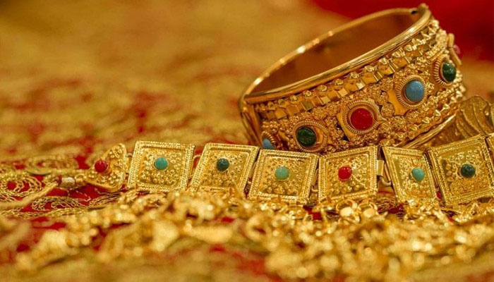 10 گرام سونے کا بھاؤ 2229 روپے کم ہوکرایک لاکھ 79ہزار 527 پر آگیا— فوٹو: فائل