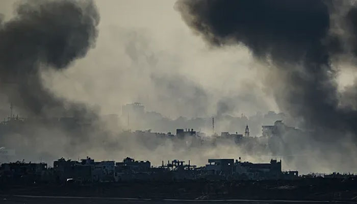 غزہ میں 7 اکتوبر سے اب تک ہونے والے اسرائیلی حملوں میں 60 فیصد مکانات اور رہائشی یونٹ تباہ ہو چکے ہیں— فوٹو: الجزیرہ
