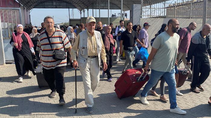 اسرائیل حماس جنگ، رفح کراسنگ سے دوہری شہریت والے 871 افراد مصر پہنچ گئے
