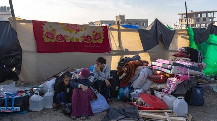 7 اکتوبر سے اب تک غزہ کے 19 لاکھ شہری بے گھر ہوگئے