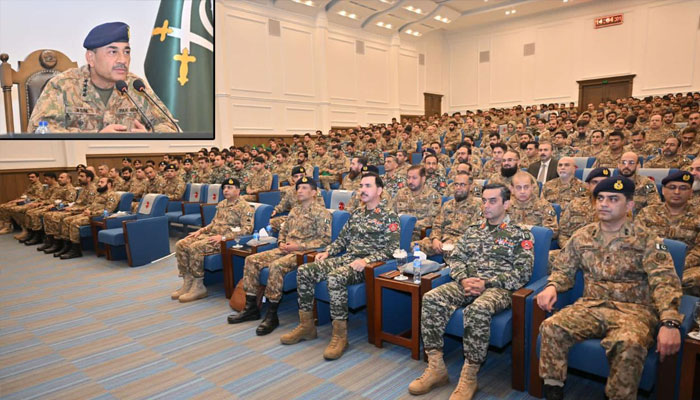 قوم کو مسلح افواج کی کارکردگی پر فخر ہے، پاک فوج مادر وطن کی حفاظت کا فریضہ خون کے آخری قطرے تک ادا کرتی رہےگی: جنرل عاصم منیر/ فوٹو آئی ایس پی آر