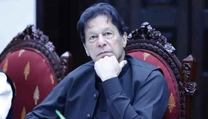 عمران خان کے خلاف 190 ملین پاونڈز ریفرنس میں 59 گواہان کو شامل کیاگیا، سابق پرنسپل سیکرٹری اعظم خان بھی وعدہ معاف نہیں بنے بلکہ بطور گواہ شامل ہوئے، ذرائع— فوٹو:فائل