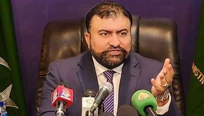 سرفراز بگٹی نے 2013 میں سیاست کے میدان میں قدم رکھا اور پہلا الیکشن آزاد حیثیت میں لڑا۔ فوٹو فائل