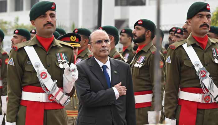 صدرآصف زرداری کے فیصلے کا مقصد ملک میں دانشمندانہ مالیاتی انتظام کی حوصلہ افزائی کرنا ہے: اعلامیہ/ فائل فوٹو