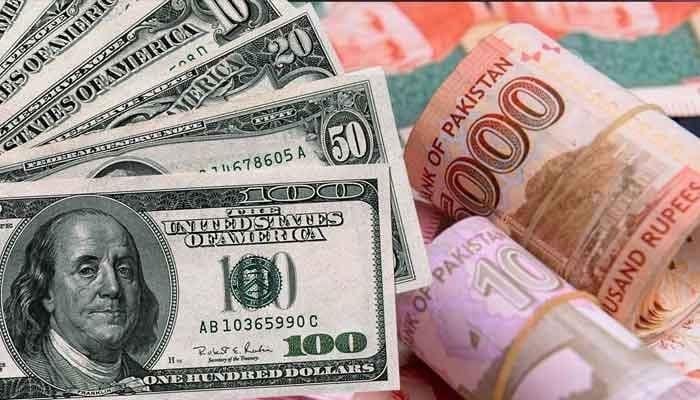 انٹربینک تبادلہ میں کاروبار کے اختتام پر ایک امریکی ڈالر کا بھاؤ 278 روپے 13 پیسے ہے— فوٹو: فائل