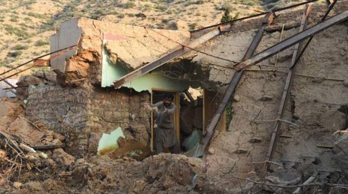 بلوچستان میں طوفانی بارشوں کے باعث مکان کی چھت گرنے سے 5 افراد جاں بحق