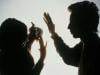 89 فیصد پاکستانی، شوہروں کے بیویوں پر تشدد کے مخالف