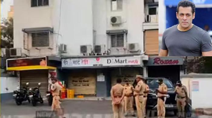 ویڈیو: بالی وڈ اداکار سلمان خان کی رہائش گاہ پر فائرنگ