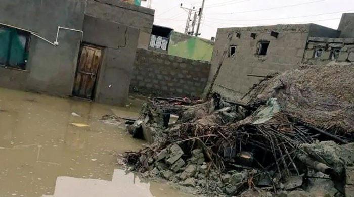 بلوچستان میں بارشیں رک گئیں لیکن گوادر میں سیلابی صورتحال برقرار، شہری محصور