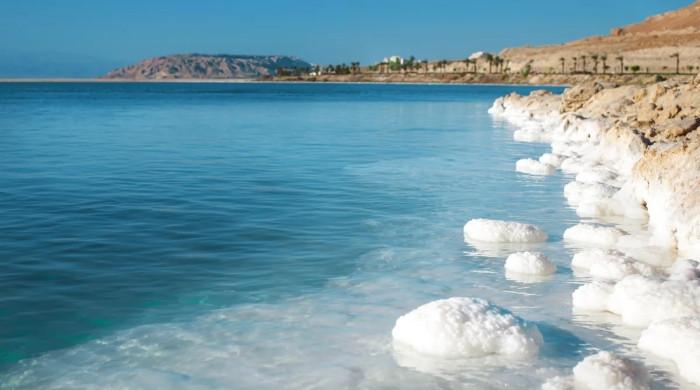 بحیرہ مردار کا پانی اتنا زیادہ نمکین کیوں ہے؟